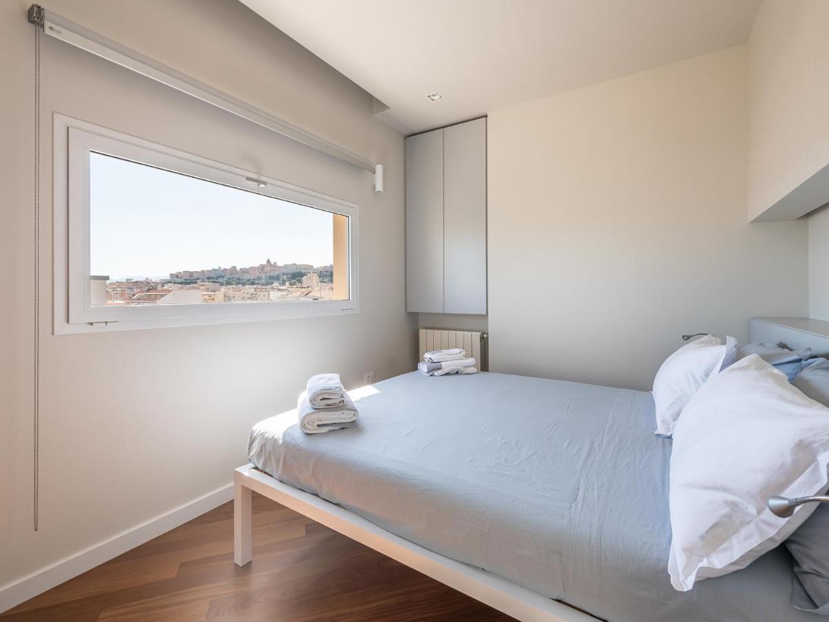 Penthouse Center Leilighet Cagliari Eksteriør bilde
