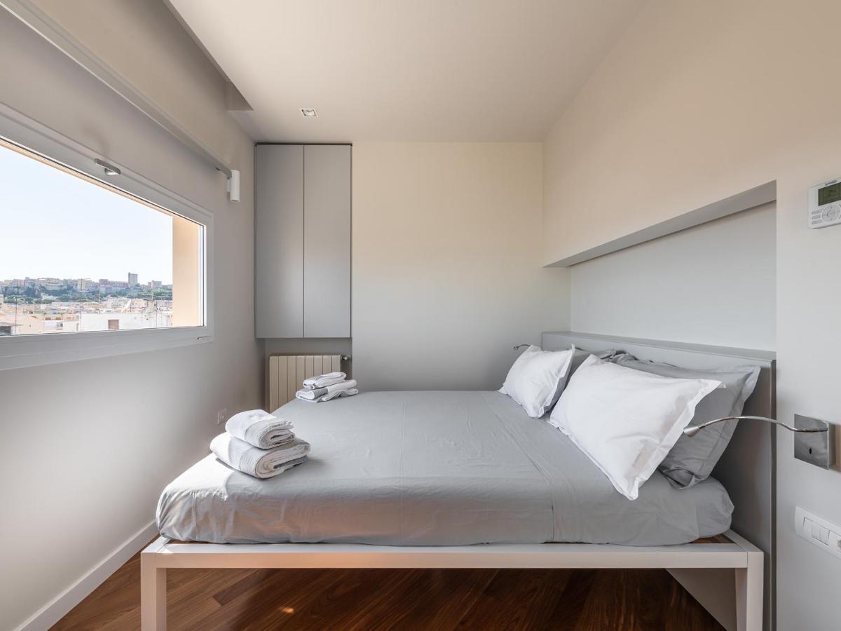 Penthouse Center Leilighet Cagliari Eksteriør bilde